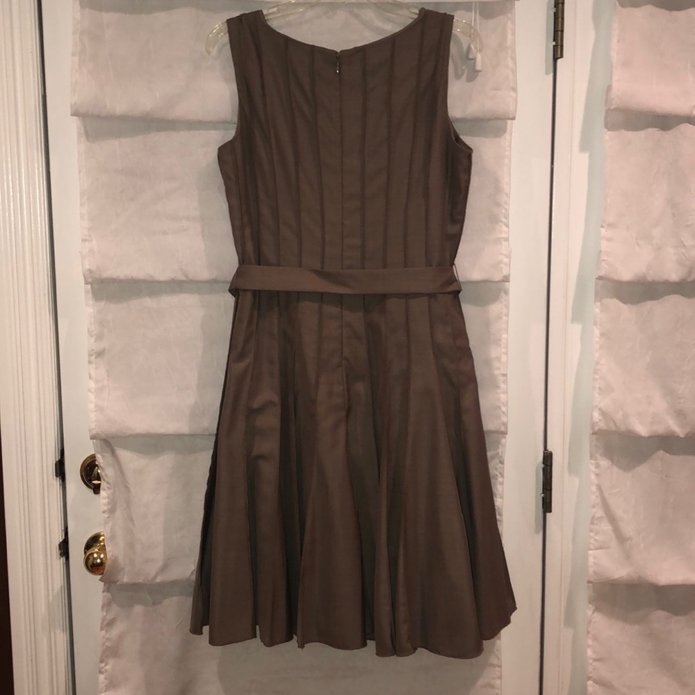 Dress - Picture 5 of 5
